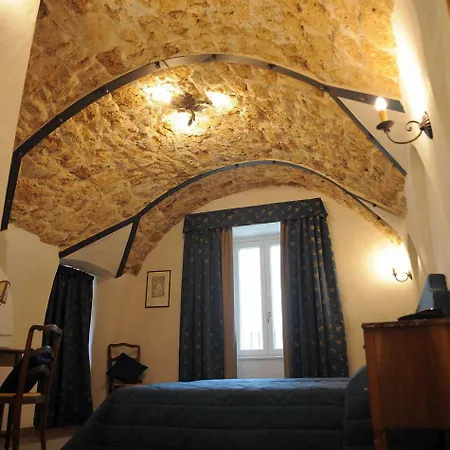 Palazzo Cestari Ξενοδοχείο 3*