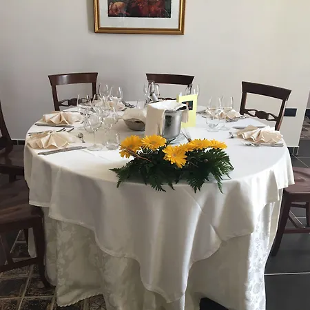 Palazzo Cestari 3* Montesano sulla Marcellana