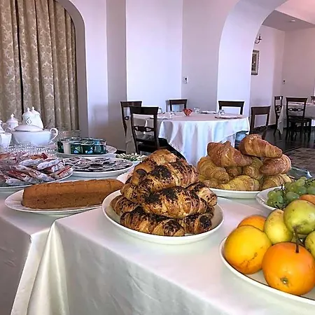 Palazzo Cestari 3* Montesano sulla Marcellana